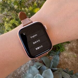 Apple Watch Series 5 44mm in Rose Gold with Brown Leather Strap